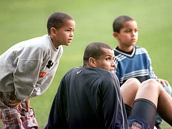 WATCH: Rivaldo and his son sco...